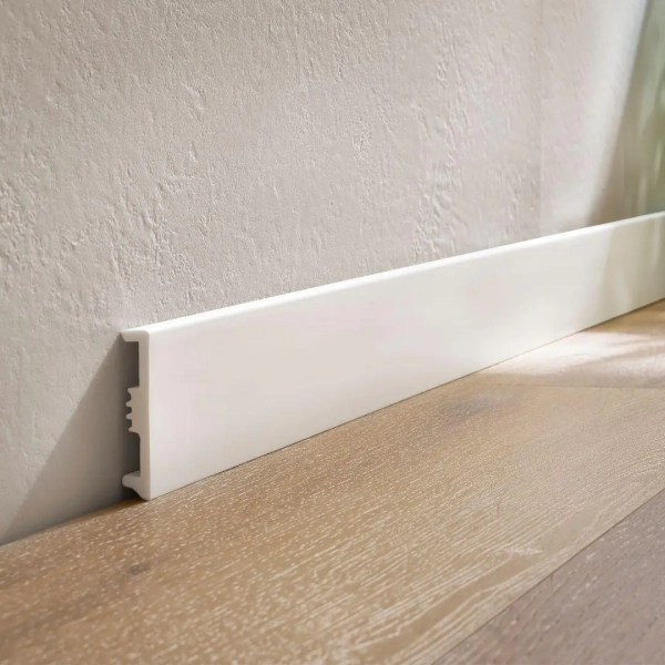 Listwa przypodłogowa Arbiton STIQ XL - biały ST810